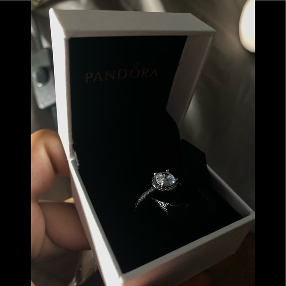 Pandora Ring - Picture 1 of 2